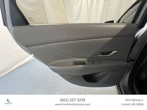Used 2023 Hyundai Elantra SE FWD image 20
