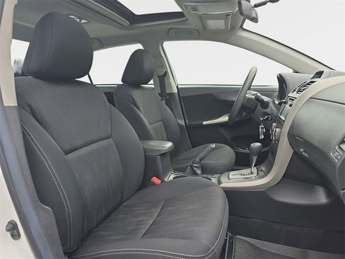 Used 2013 Toyota Corolla S image 10