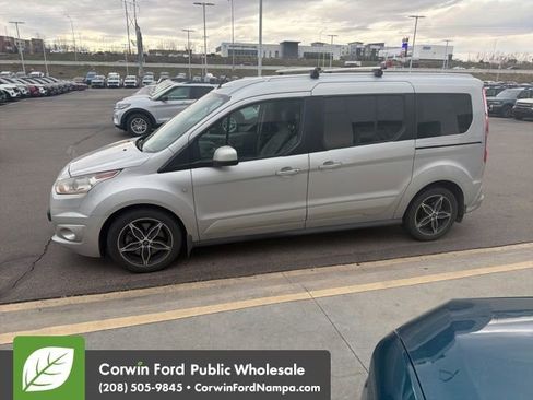 Used 2016 Ford Transit Connect Titanium image 5