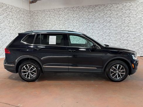 Used 2020 Volkswagen Tiguan SE image 6