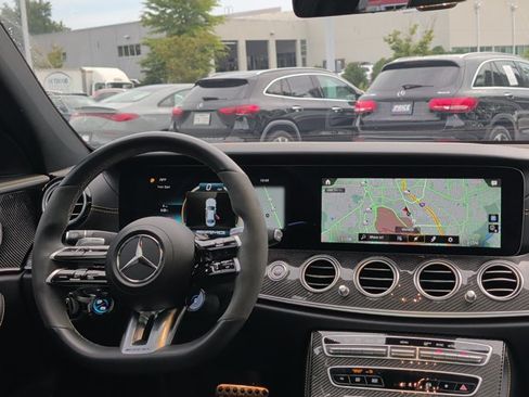 Used 2021 Mercedes-Benz E 63 AMG S image 25