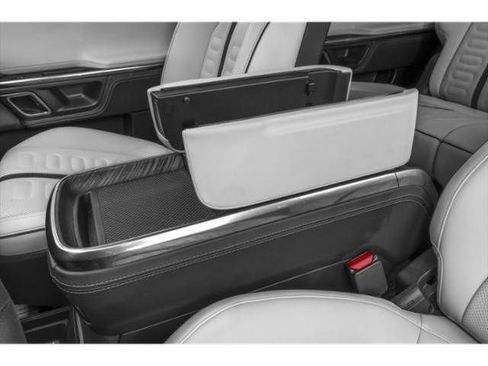 Used 2024 Rivian R1S Adventure image 36