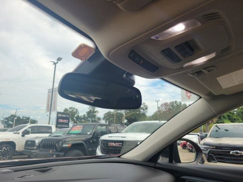 Used 2023 Buick Envision Essence w/ Sport Touring Package image 24