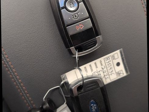 Used 2025 Ford Explorer Active image 49