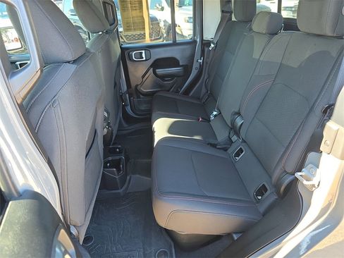 Used 2023 Jeep Gladiator Rubicon w/ LED Lighting Group image 32