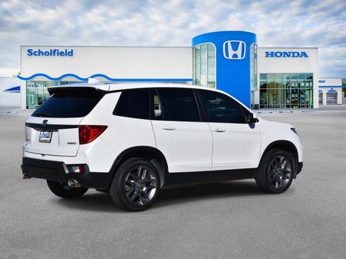 Used 2023 Honda Passport EX-L image 3