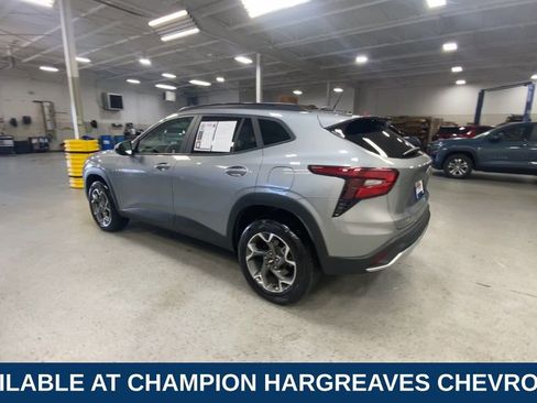 Certified 2024 Chevrolet Trax LT FWD image 7