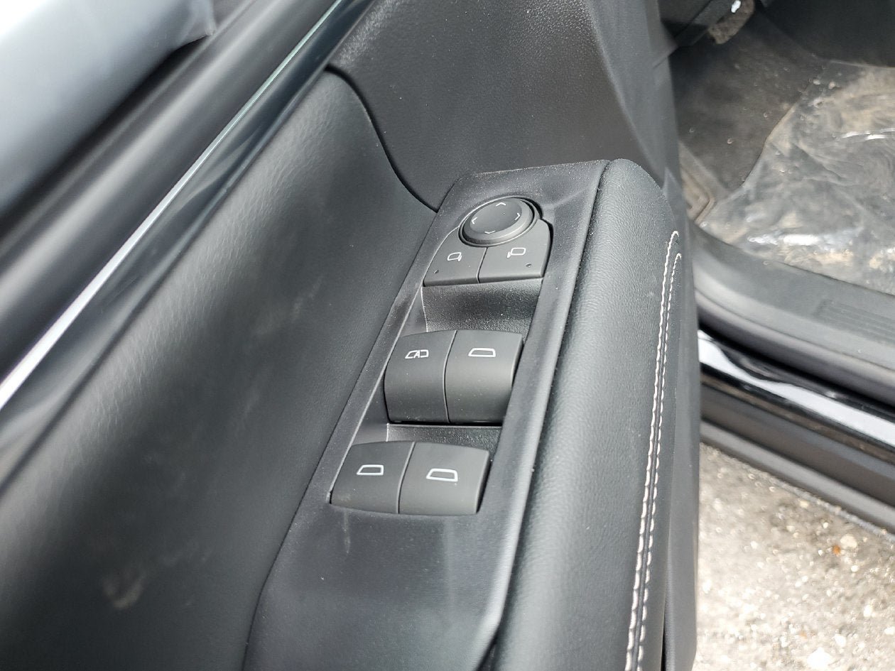 New 2027 GMC Terrain Elevation FWD image 18