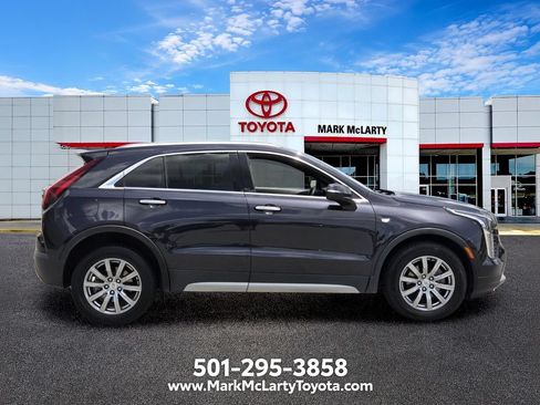 Used 2023 Cadillac XT4 Premium Luxury w/ Cold Weather Package AWD/4WD image 6