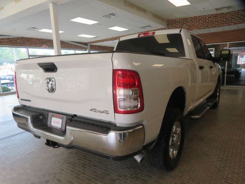 Used 2024 RAM 2500 Big Horn w/ Off Road Package AWD/4WD image 4