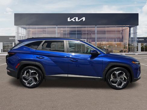 Used 2023 Hyundai Tucson SEL w/ Convenience Package image 3