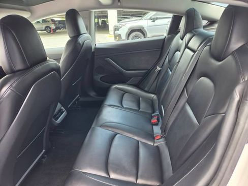 Used 2023 Tesla Model 3 Standard Range RWD image 19