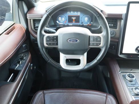Used 2022 Ford Expedition Limited AWD/4WD image 25
