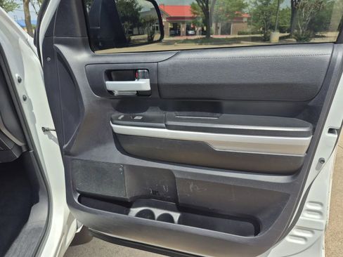 Used 2020 Toyota Tundra SR5 w/ SR5 Upgrade Package RWD image 16