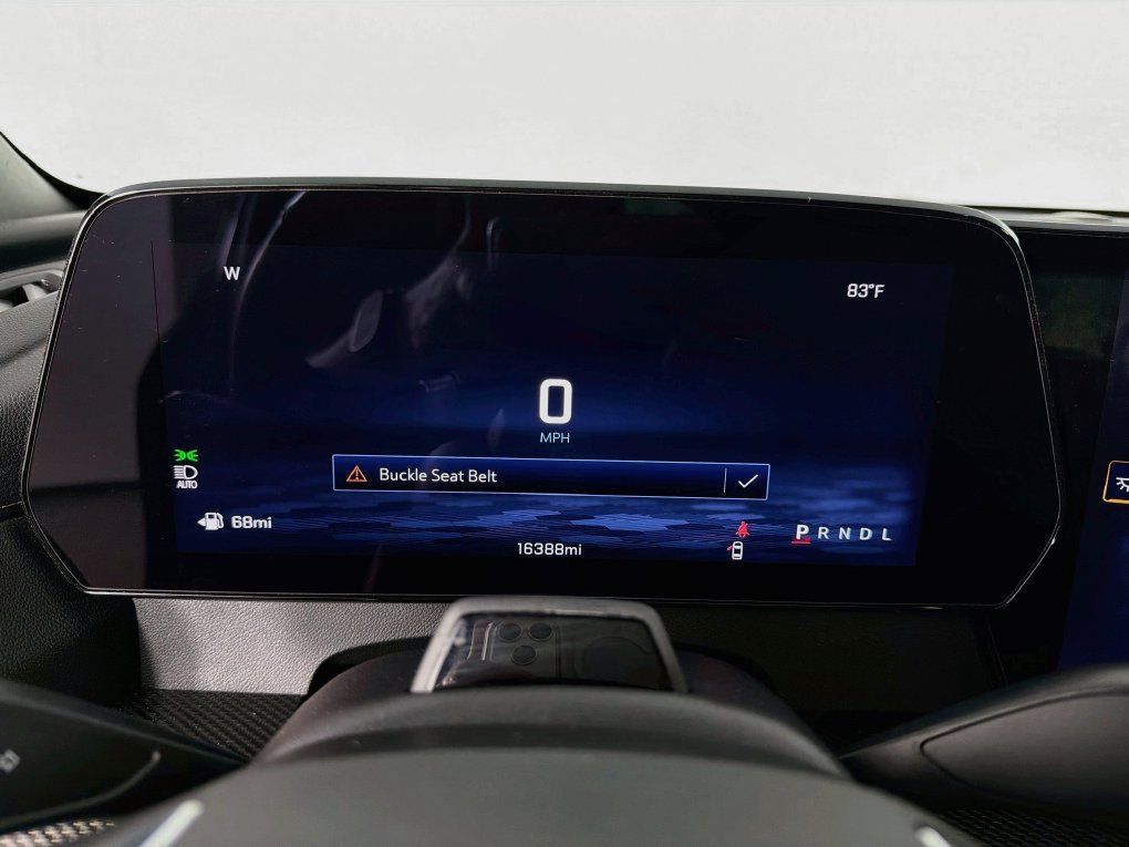 Used 2025 Chevrolet Traverse High Country FWD image 18