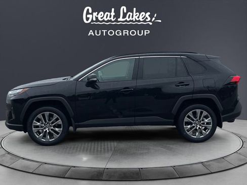 Used 2023 Toyota RAV4 XLE Premium image 2