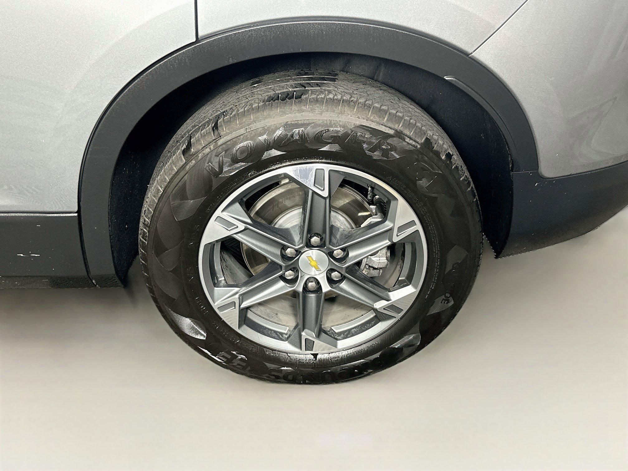 Used 2025 Chevrolet Blazer LT FWD image 11