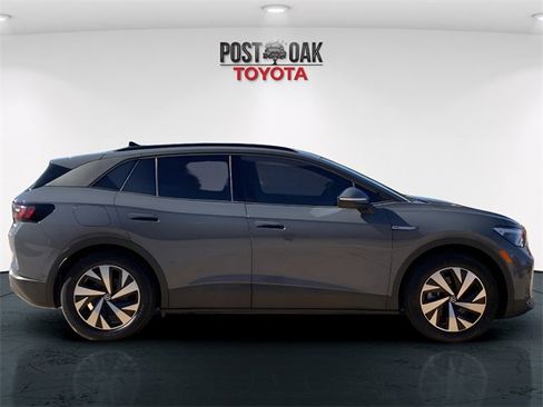 Used 2023 Volkswagen ID.4 Pro image 8