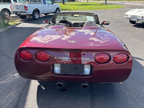 Used 2003 Chevrolet Corvette Convertible w/ Preferred Equipment Group1 image 4