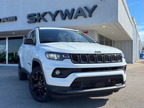 New 2026 Jeep Compass Latitude image 1
