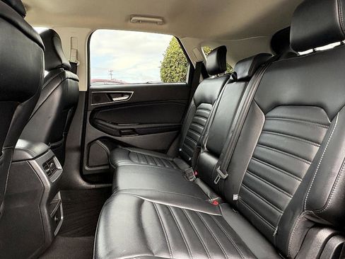 Used 2023 Ford Edge SEL image 10