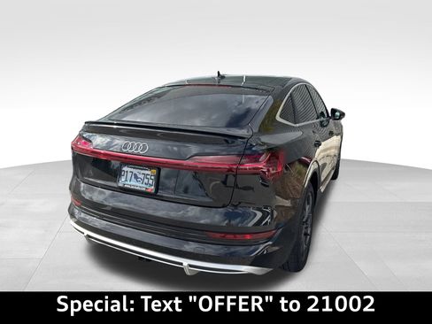 Used 2022 Audi e-tron Premium Plus image 3