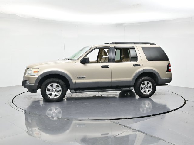 Used 2006 Ford Explorer XLT AWD/4WD image 6