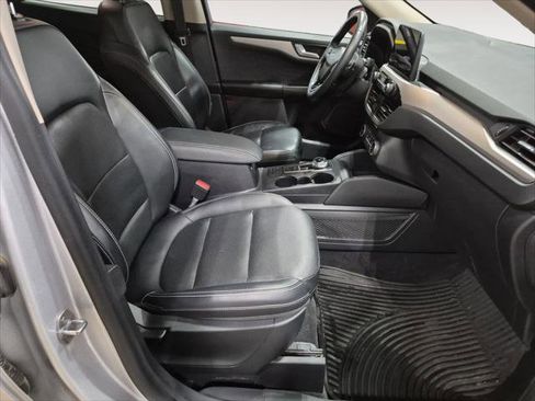 Used 2020 Ford Escape SEL image 17