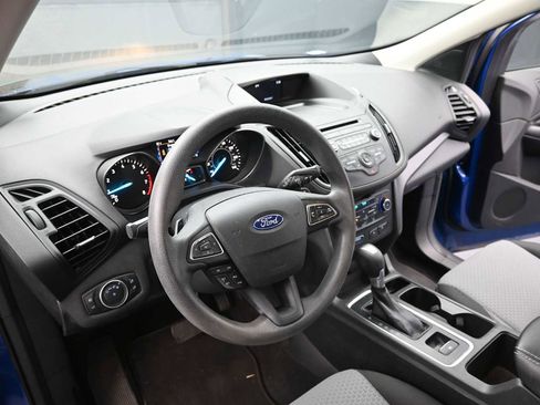 Used 2017 Ford Escape SE image 10