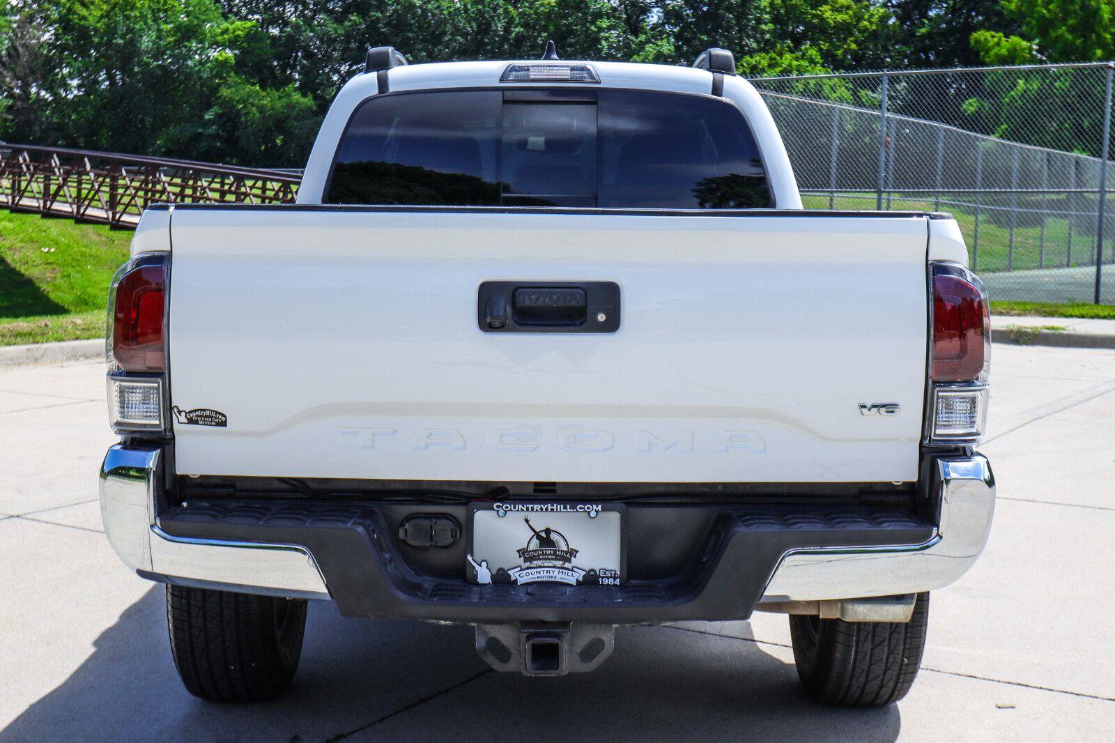 Used 2020 Toyota Tacoma TRD Off-Road AWD/4WD image 20