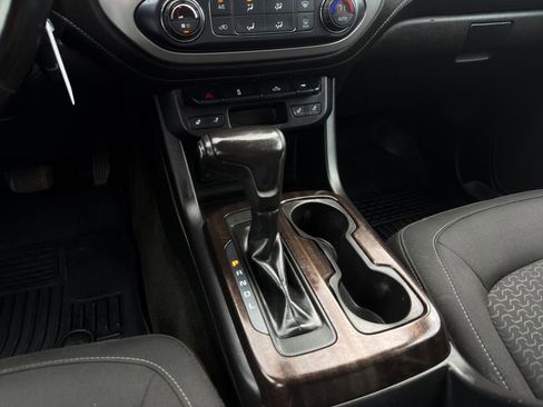 Used 2018 GMC Canyon SLE w/ SLE Convenience Package image 15