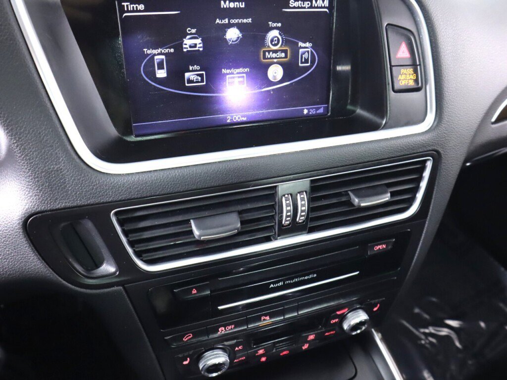 Used 2015 Audi Q5 2.0T Premium Plus w/ Technology Package AWD/4WD image 14