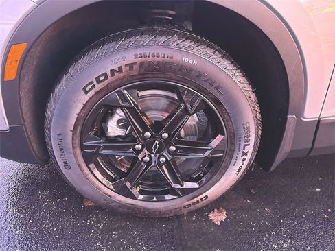 Certified 2025 Chevrolet Blazer LT w/ Midnight/Sport Edition image 31