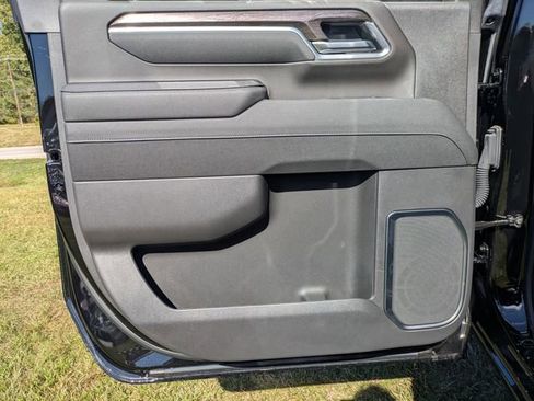 New 2025 Chevrolet Silverado 2500 LTZ w/ LTZ Convenience Package image 25