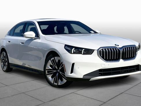 New 2026 BMW 530i image 2