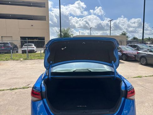 Used 2025 Nissan Sentra SV FWD image 29