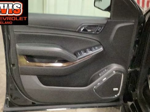 Used 2018 Chevrolet Suburban LT AWD/4WD image 13