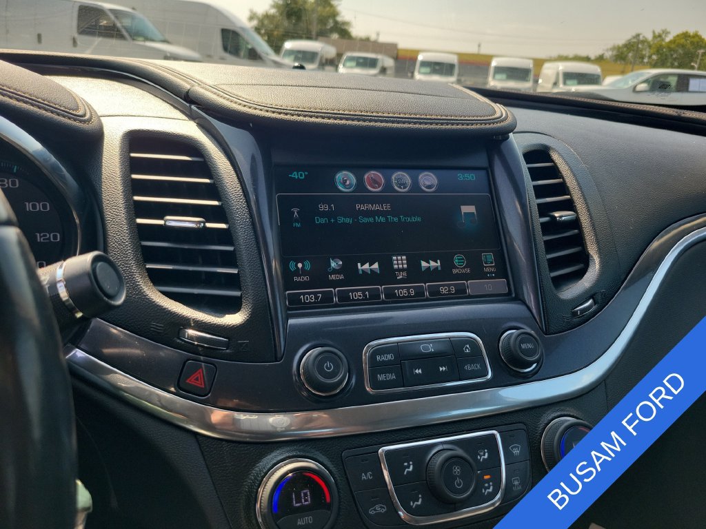 Used 2017 Chevrolet Impala LT w/ Convenience Package FWD image 21