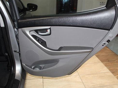 Used 2014 Hyundai Elantra Limited FWD image 33