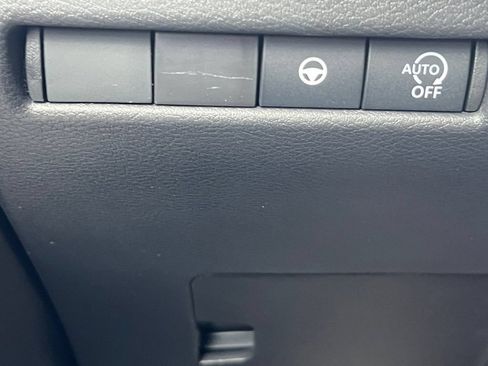 New 2026 Nissan Kicks SR FWD image 12