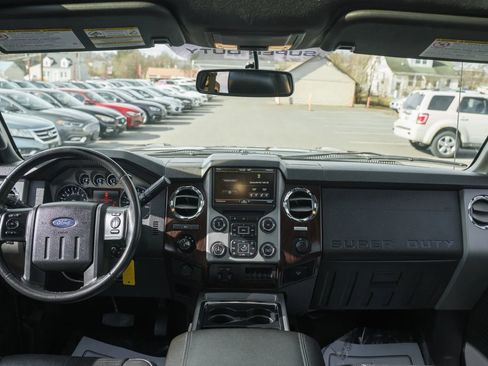 Used 2016 Ford F250 Lariat w/ Lariat Ultimate Package image 14