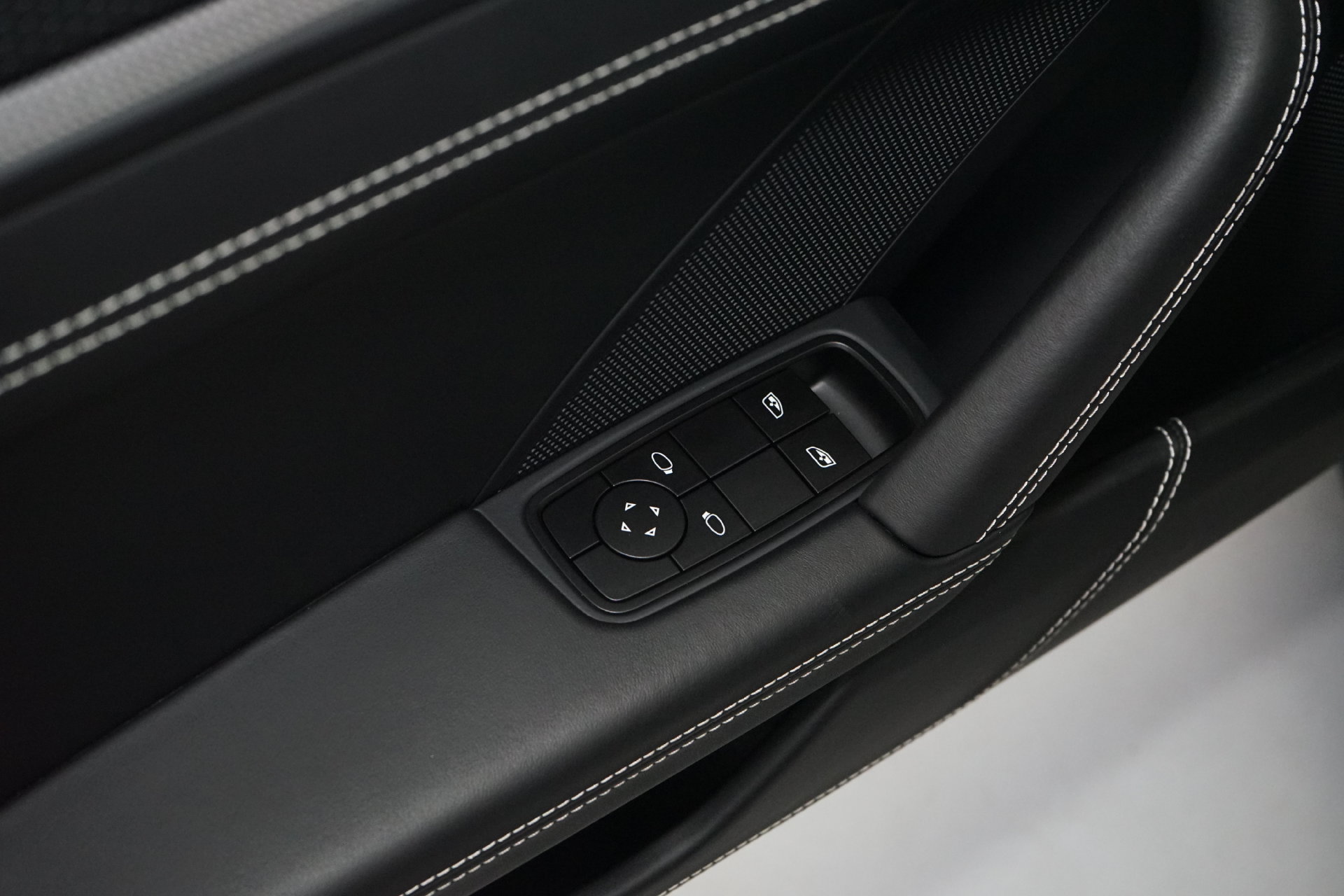 Used 2024 Porsche 911 GT3 RWD image 17