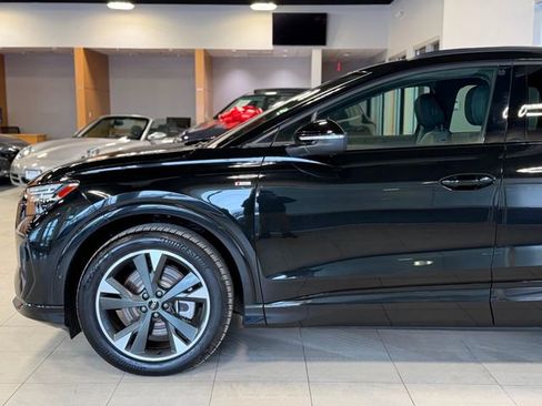 Used 2024 Audi Q4 e-tron Prestige w/ Black Optic Package image 8