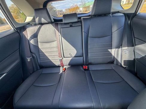 Used 2023 Toyota RAV4 XLE Premium image 22