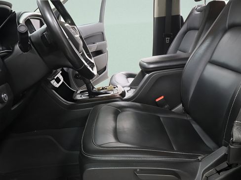 Used 2019 GMC Canyon SLT w/ Driver Alert Package AWD/4WD image 11