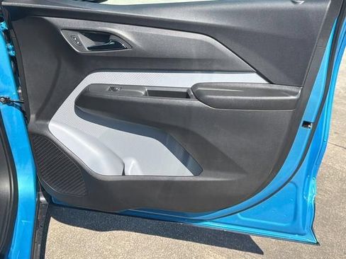 New 2027 Chevrolet Bolt LT w/ Comfort Package FWD image 14