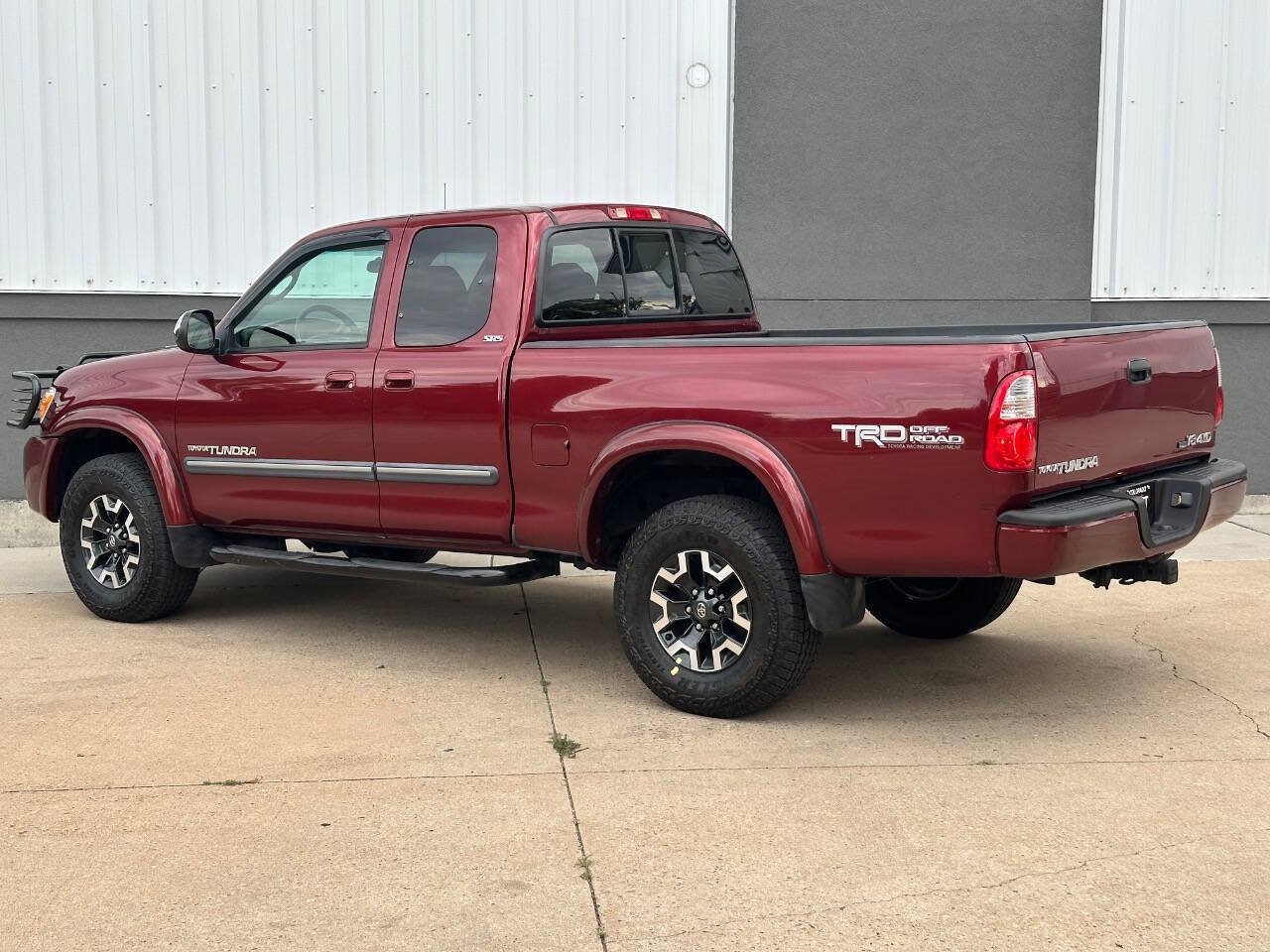 Used 2006 Toyota Tundra SR5 w/ TRD Off-Road Pkg AWD/4WD image 10