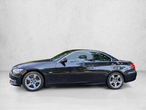 Used 2013 BMW 335i Convertible RWD image 9