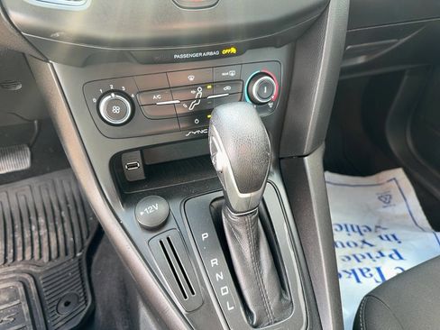Used 2018 Ford Focus SE image 12