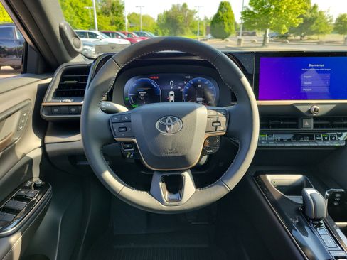 New 2026 Toyota Crown AWD/4WD image 8